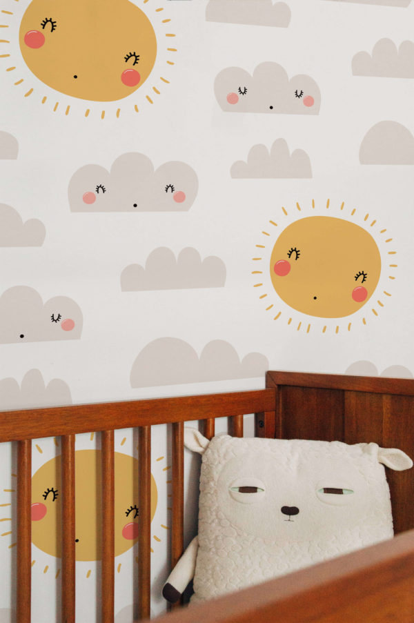 Papel pintado N05 papel infantil nubes y sol gris y amarillo habitación infantil cuna