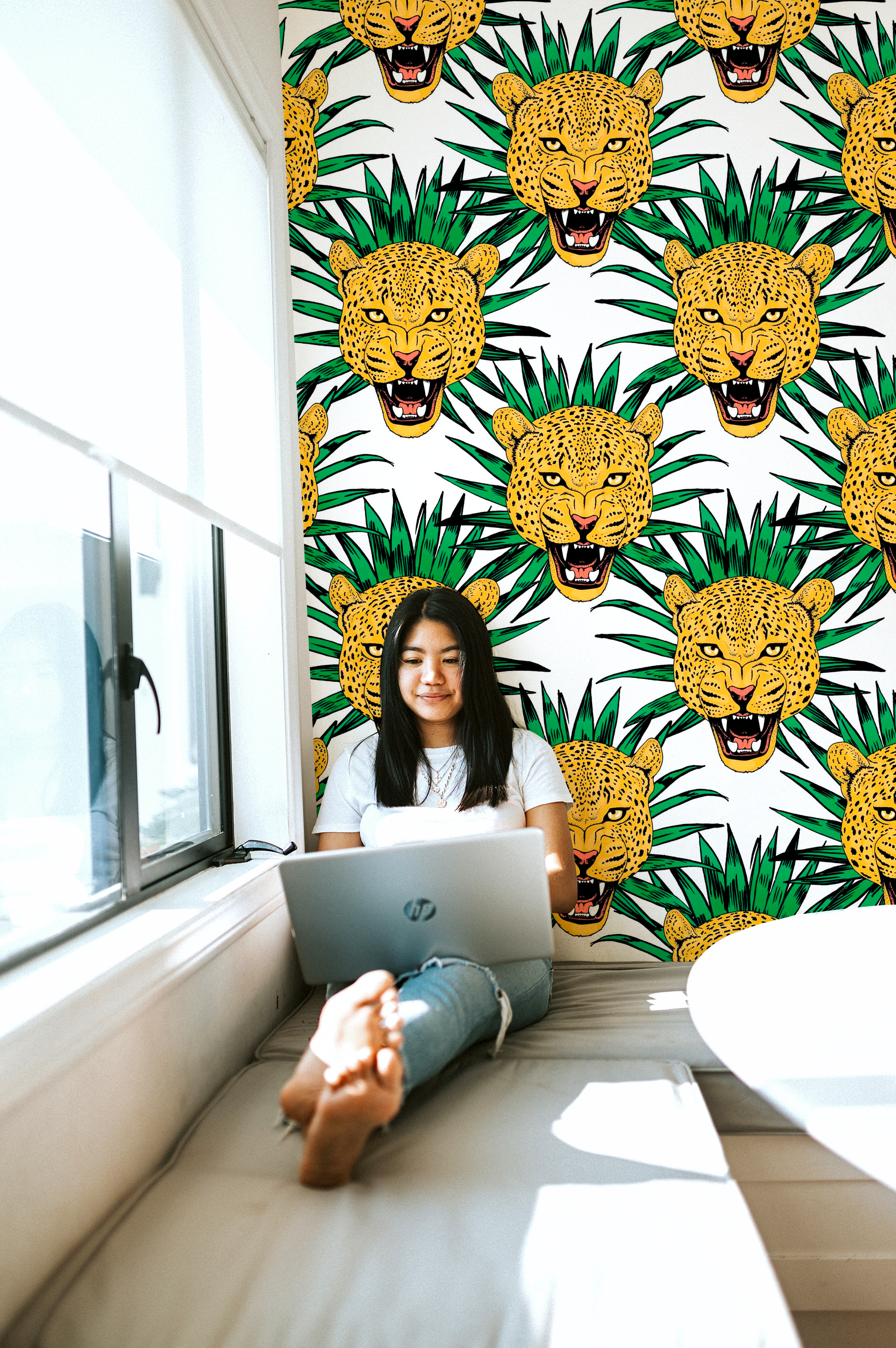 N10 yellow and green tiger pop office wallpaper N10 yellow and green tiger pop office wallpaper