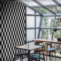 Graphic Checkerboard Wallpaper N°32
