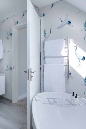 papel pintado nº 46 acuarela pájaros naturaleza baño