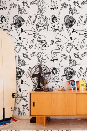 papel pintado n88 flash tattoo blanco y negro surf fun lounge