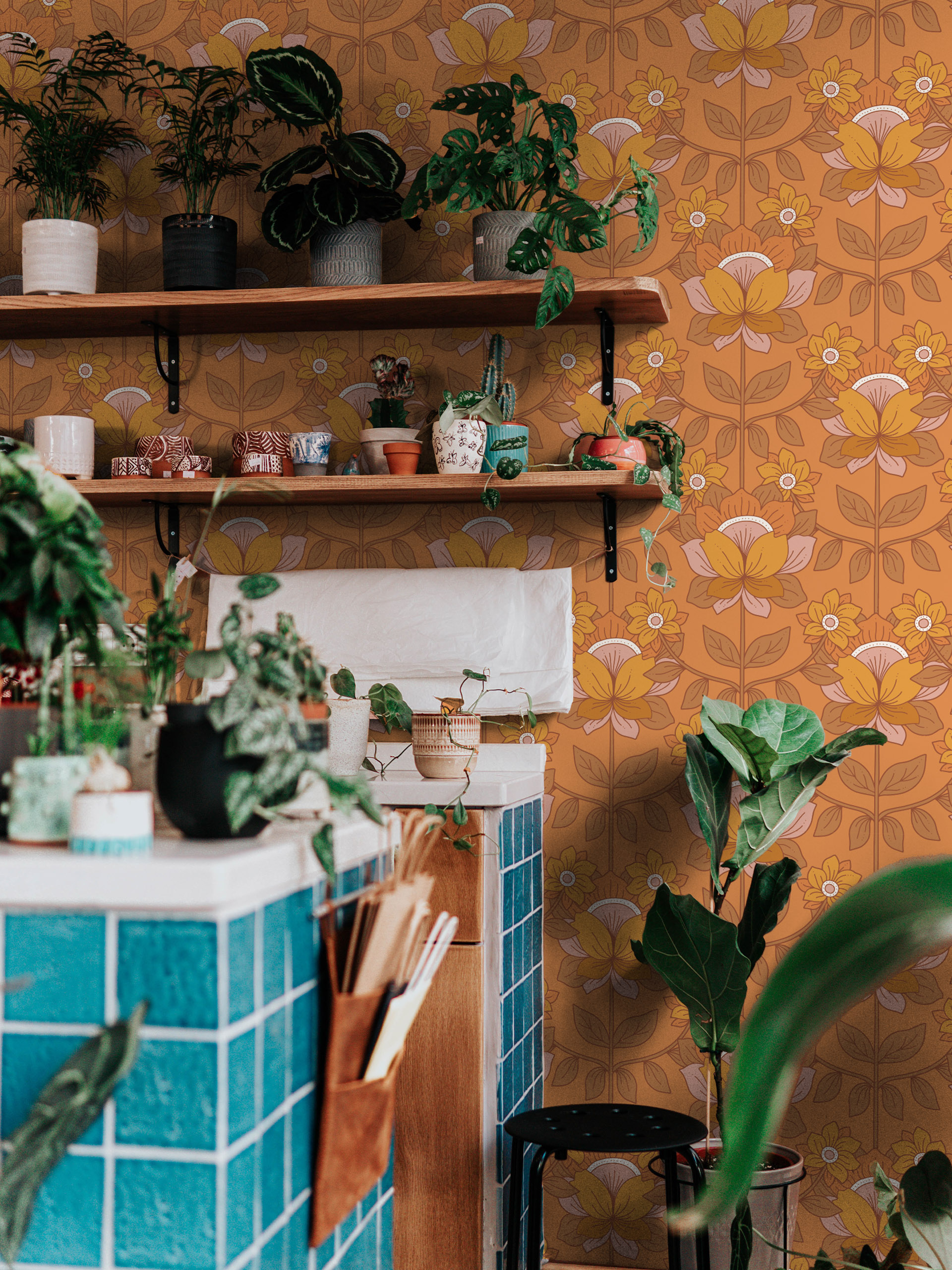N276 seventies wallpaper