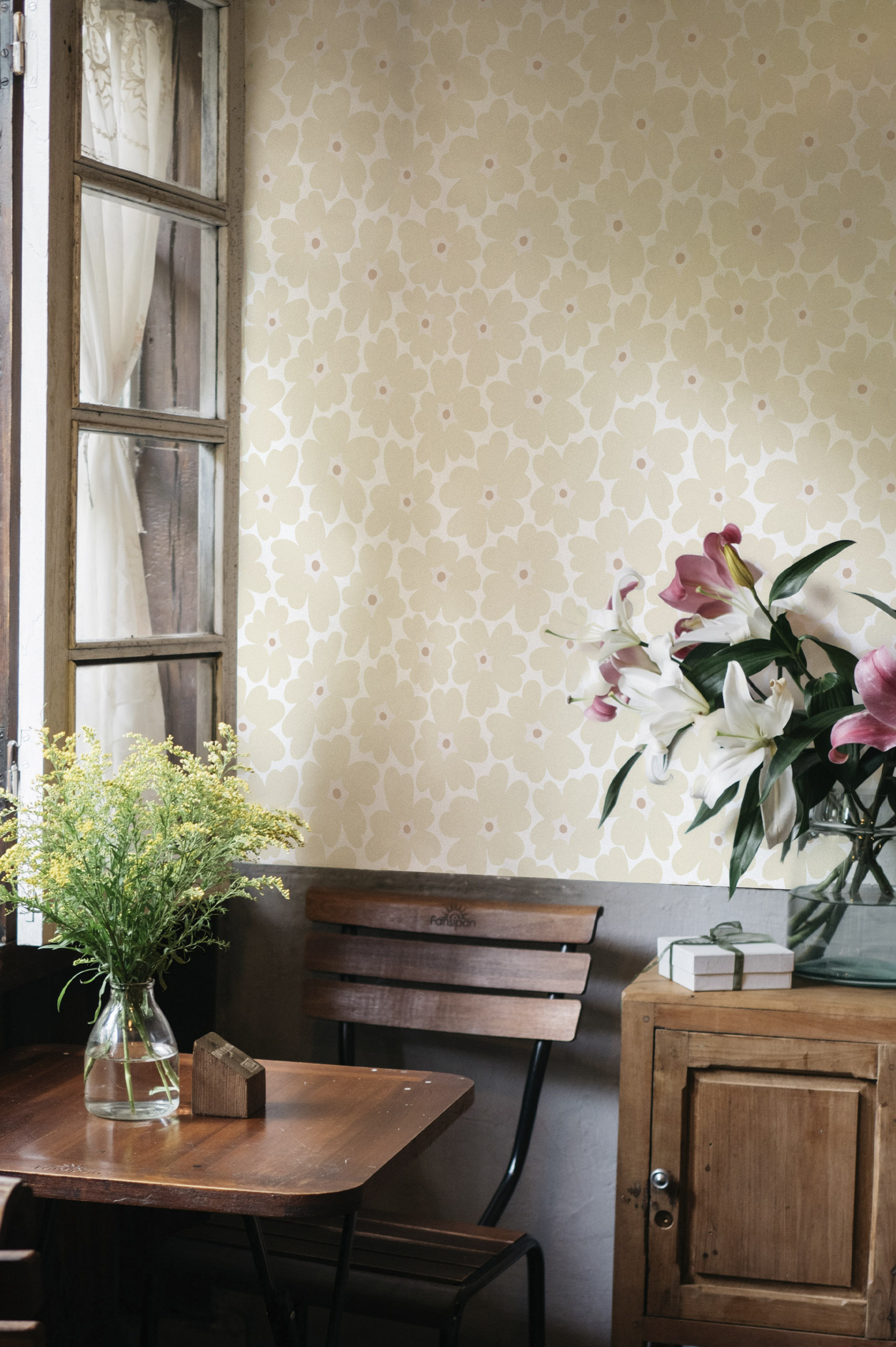 n302.1-1 N302 papier peint fleurs vintage colorees beige fond blanc espaces publics