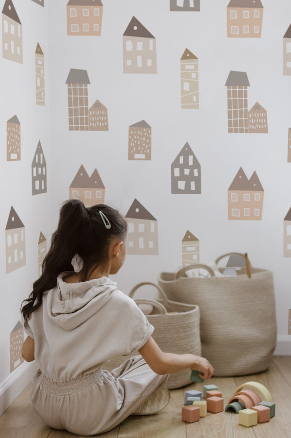 N303 maisons colorees papier peint enfant beige chambre enfant