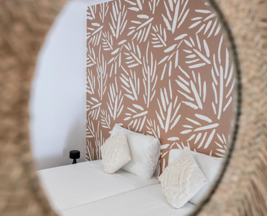 client satisfait chambre n37 papier peint feuilles minimalistes