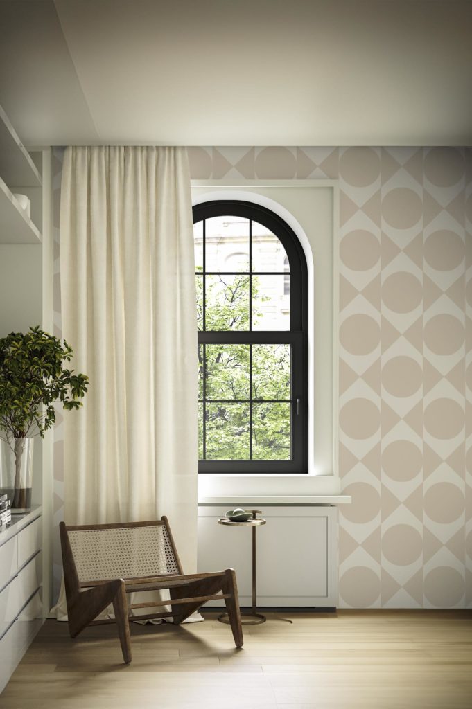 salon beige papier peint harmonie géométrique